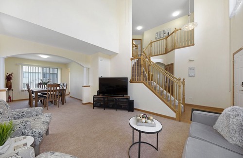 Romeoville Haus | Romeoville Rental