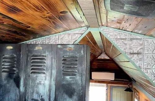 Lindon Haus | Cozy Tiny House at Lindon Marina