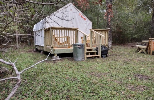 West Livingston Wohnmobilvermietung | Tentrr State Park Site - TX Lake Livingston State Park - Site C - Single Camp