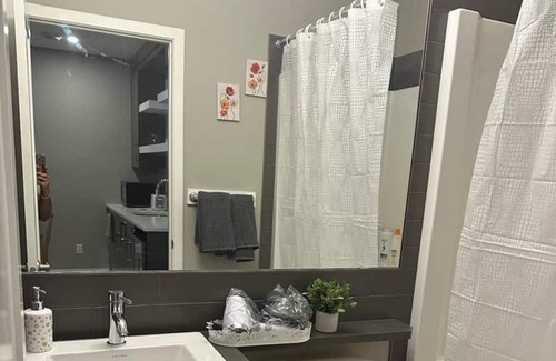 Sage Hill Wohnung | Furnished adorable basement with private entry