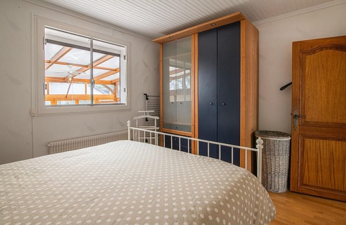 Le Val-David Haus | Cozy and familiar vacation home with two terraces and fenced garden.