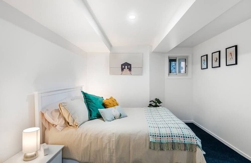 Howrah Wohnung | Prime Location, Stylish Space