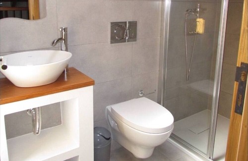 Monchique Wohnung | Apartment 'Casa Rosa 43' with Private Terrace and Wi-Fi