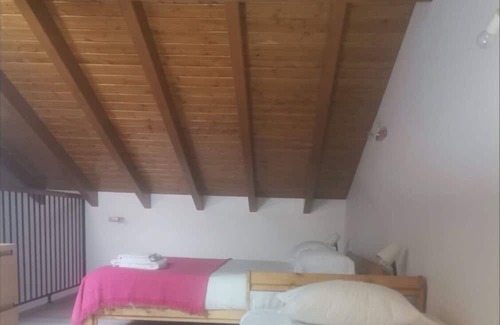 Monchique Wohnung | Apartment 'Casa Rosa 43' with Private Terrace and Wi-Fi