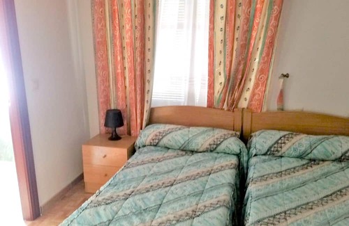 Sotillo de la Adrada Haus | Homerez - House for 11 ppl. with shared pool and garden at Sotillo de la Adrada