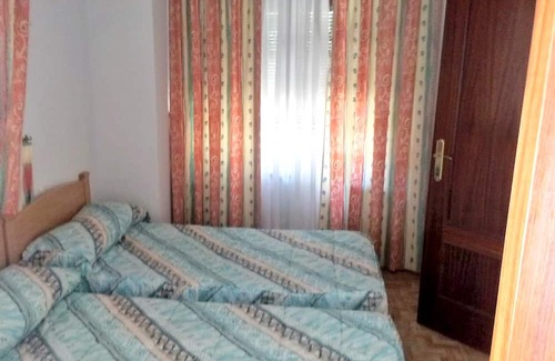 Sotillo de la Adrada Haus | Homerez - House for 11 ppl. with shared pool and garden at Sotillo de la Adrada