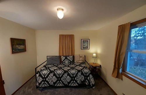 Mora Haus | Beautiful and quite home in a cozy small town setting.