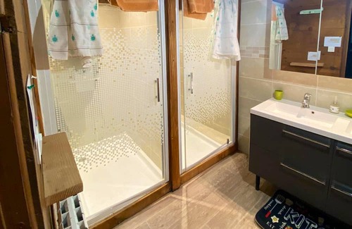 Camps-sur-l'Agly Haus | Homerez - Amazing house for 10 ppl. with terrace at Camps-sur-l'Agly