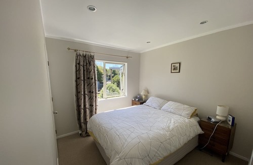 Waimarama Haus | Soak up the sun and enjoy the beach, this family beachhouse is ready for you!