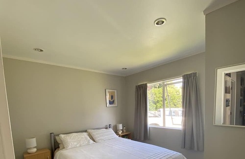 Waimarama Haus | Soak up the sun and enjoy the beach, this family beachhouse is ready for you!