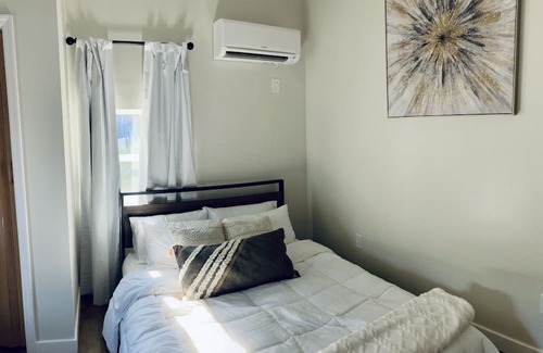 Lawrenceville Hütte | Cozy Suite near Princeton