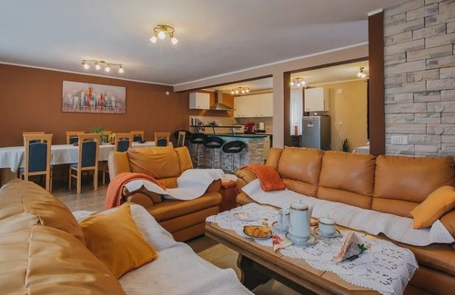 Ogulin Wohnung | Comfortable and spacious apartment with terrace Sabljak Selo, Gorski kotar (A-21683-a)