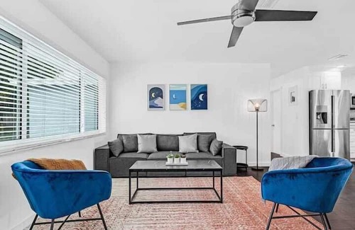 Sunset Wohnung | 5 Bedroom 722398 by Houzlet