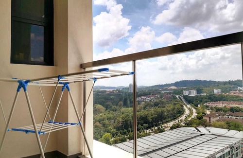 Bandar Kinrara Wohnung | Comfy Apt at Ten Kinrara - Pavilion BukitJalil/IOI Mall/Near Sunway Lagoon -LRT