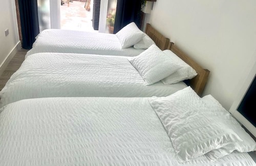 Luton Wohnung | Nice and Cosy Large Studio Near Luton Airport