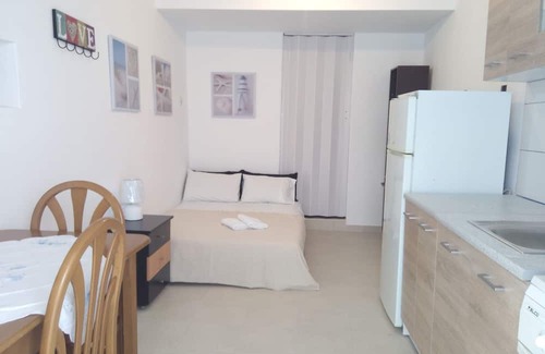 Poros Wohnung | Charming and brand new central Studio on Poros