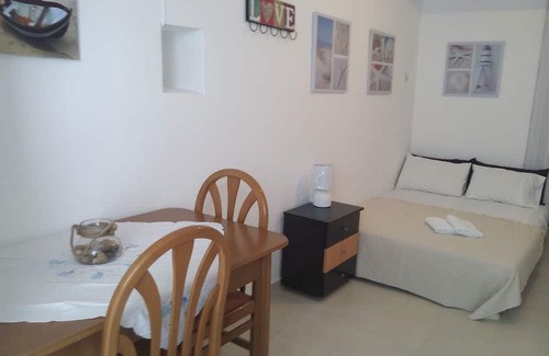 Poros Wohnung | Charming and brand new central Studio on Poros