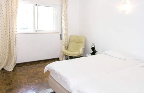 Quinta das Raposeiras Haus | Homerez - House 15 km away from the beach for 3 ppl. with swimming-pool at Faro