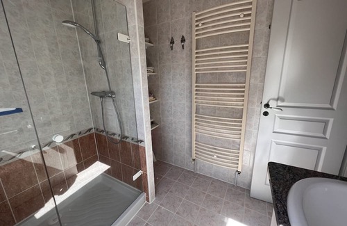Chanteix Haus | Beautifully restored family cottage, with a large garden, pool and terrace in a lovely small village