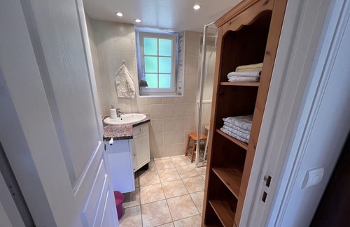 Chanteix Haus | Beautifully restored family cottage, with a large garden, pool and terrace in a lovely small village