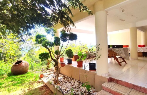 Vasa Koilaniou Haus | Fun Guest House with Pool near Troodos