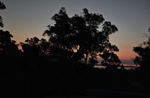 Leschenault Haus | Three Waters Australind 4 Bedroom Water Views with Pool