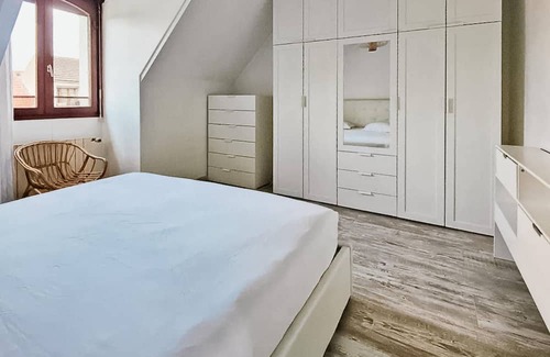 La Courneuve Haus | Large and family vacation home in a great location to discover Paris.