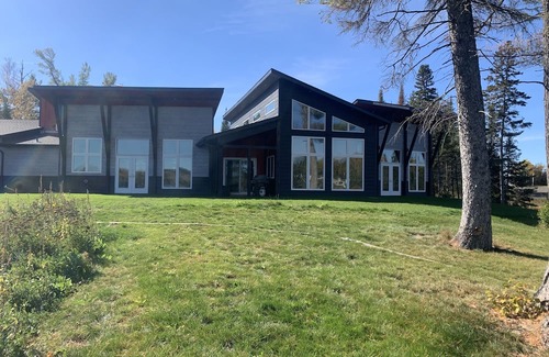 Kenora Haus | Handicap-accessible Lakefront retreat for the whole family. Enjoy Lake Life!