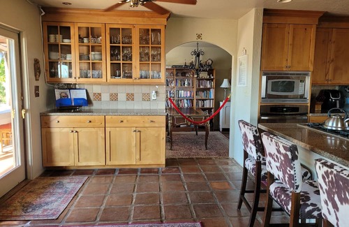 Montana Vista Haus | Green Valley, Gorgeous Mtn Views, Private pool