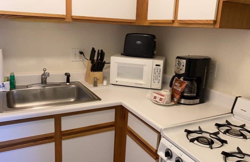 Boulder Wohnung | Furnished All Inclusive 1 Bedroom Condo Two Blocks East of CU