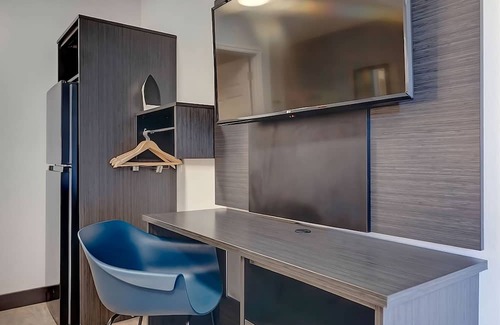 Rock Springs Haus | 3 Modern Units Near Southwest Wyoming Airport! Free Parking, Pets are Allowed