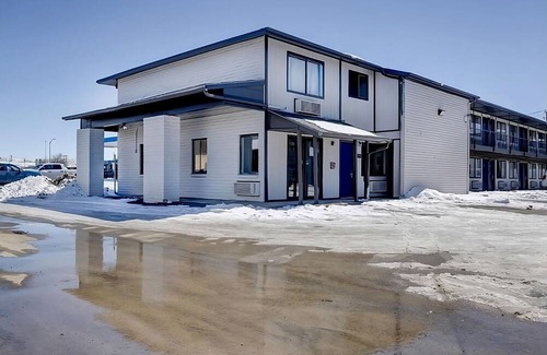 Rock Springs Haus | 3 Relaxing Units! Short Drive to Southwest Wyoming Airport, Free Parking