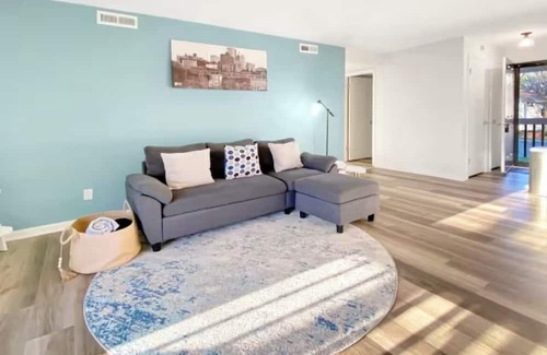 Winston - Salem Eigentumswohnung | 2BR-2BA Near Downtown, WFU & Hospital! 50% off 30+days