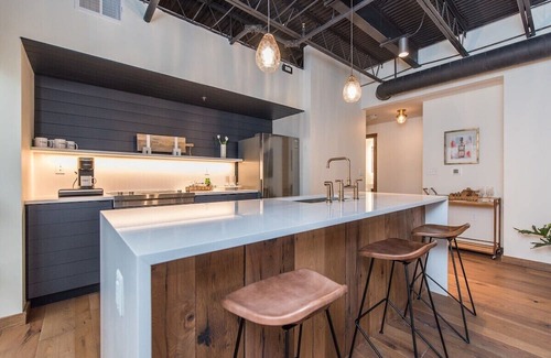 Downtown Wohnung | This serviced apartment is a 2 bedroom(s), 2 bathrooms, located in Lexington, KY.