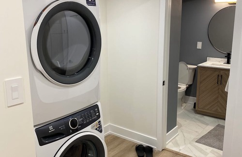 Halton Regional Municipality Wohnung | Cozy Basement Apartment in Milton. 1 Hour drive from Niagara falls and Toronto!