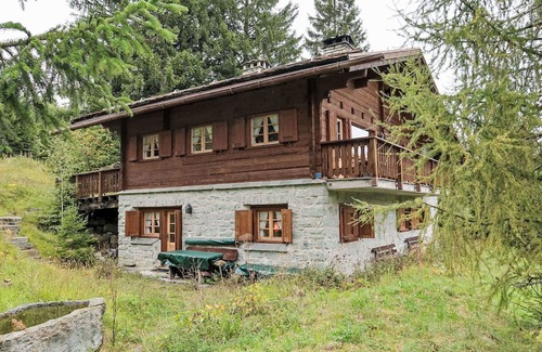 Riom-Parsonz Wohnung | Lovely apartment for 6 guests with patio and panoramic view