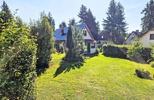 Karlovy Dvory Haus | Beautiful private villa for 6 guests with WIFI, TV, terrace and pets allowed