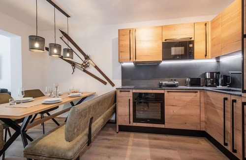 Kirchberg in Tirol Wohnung | Nice apartment for 6 people with pool, WIFI, TV and terrace