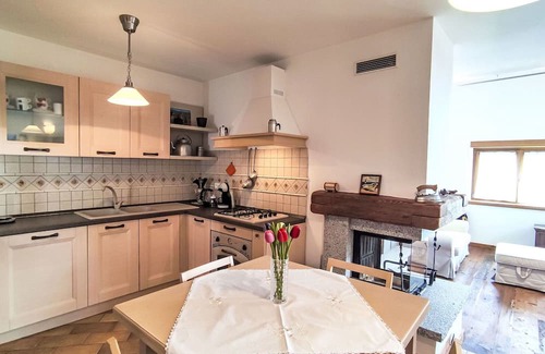 Bleggio Superiore Haus | Lovely apartment in villa for 5 people with WIFI, TV, terrace and panoramic view