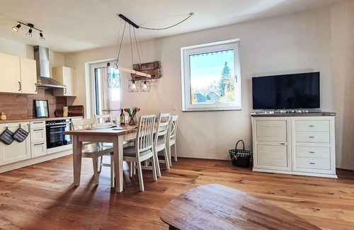 Sattendorf Wohnung | Nice apartment for 5 people with WIFI, TV and balcony