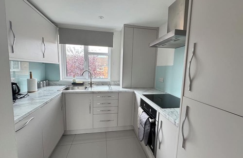 Northolt Mandeville Wohnung | Beautifully Styled 2BR with Free Parking Northolt