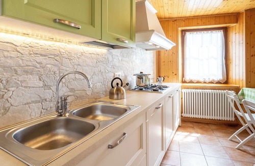 Lateis Wohnung | An elegant and cozy retreat for your lake getaway
