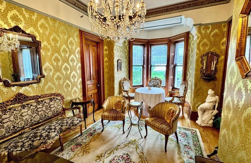Cherry Valley Bed & Breakfast | Near Cooperstown–10-BR Mansion for Baseball Groups w/Daily Breakfast & 2 Dinners