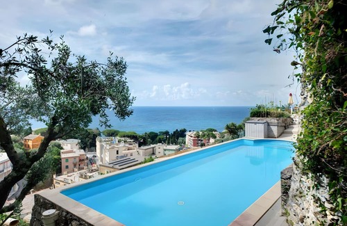 Bogliasco Wohnung | Room 'Camera Mimosa' with Sea View, Wi-Fi and Air Conditioning