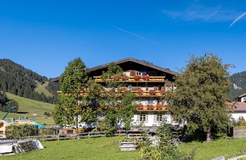 Nesselwaengle Wohnung | Room '11' with Mountain View, Shared Terrace and Wi-Fi