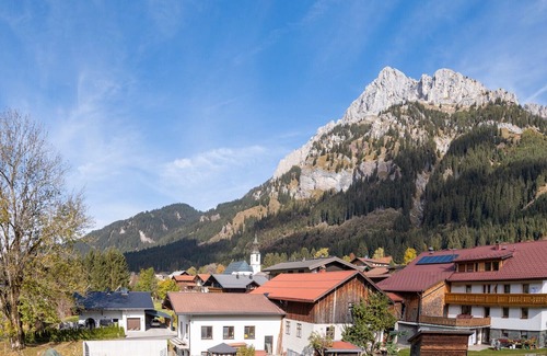Nesselwaengle Wohnung | Room '11' with Mountain View, Shared Terrace and Wi-Fi