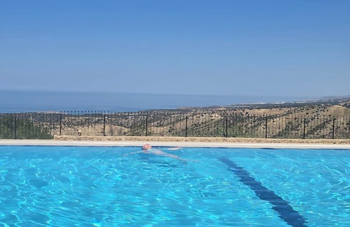 Kyrenia Villa | Exclusive villa with infinity pool and panoramic sea views in Arapkoy (North Cyprus)