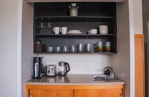 Prince George Haus | The Urban Nest – 2Bd | Central Stay Near Downtown