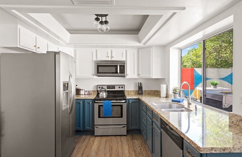 Mesa Haus | The Retro: Pool | Hot Tub | Basketball | Games