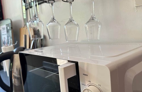 Langata Hütte | Charming 1-BR Cottage, Karen, Nairobi WiFi & Garden